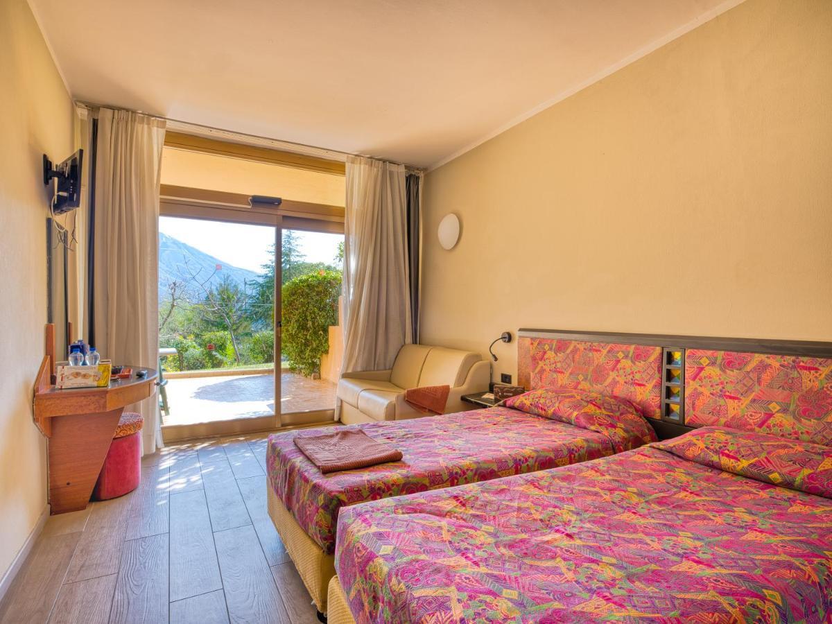 Hotel Leonardo Da Vinci Limone sul Garda Εξωτερικό φωτογραφία